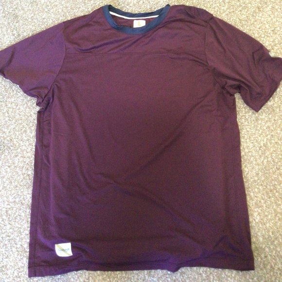 Tracksmith Other - Tracksmith Red Twilight Tee - Large